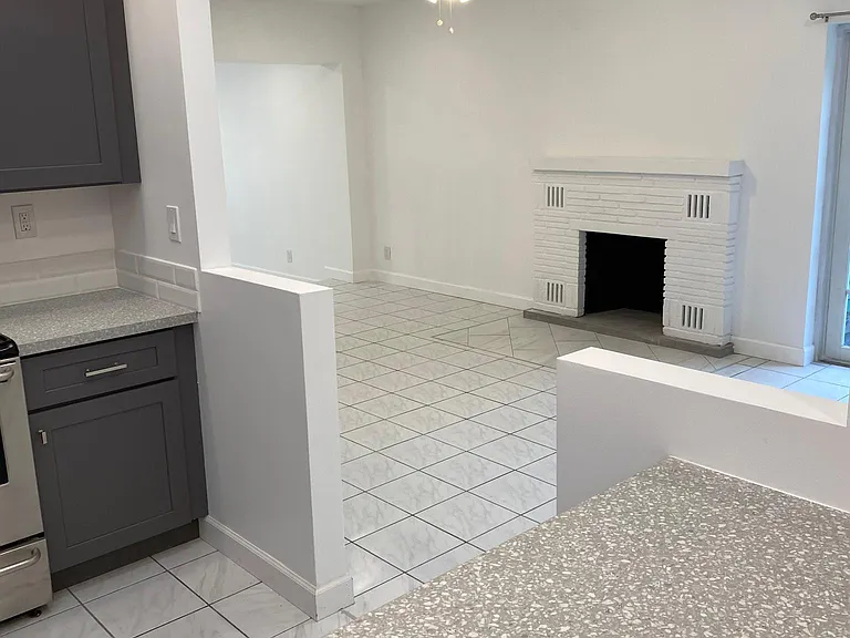 104 SW 21st Way #A — Photo 7