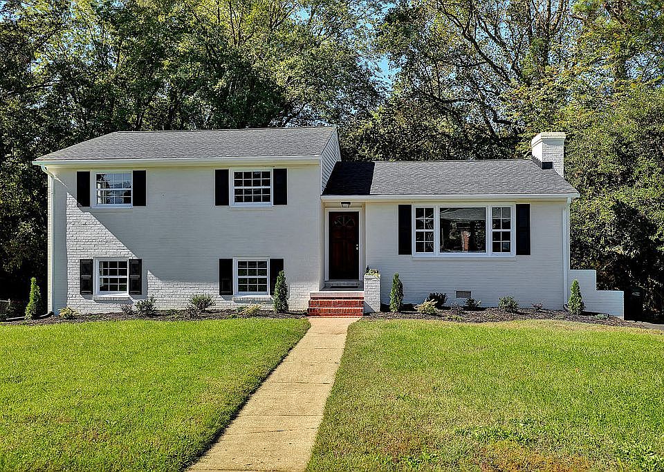 1st image of 1926 Lansing Ave