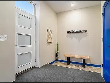 2 bed, 1050 sqft, $2,199 — Photo 4