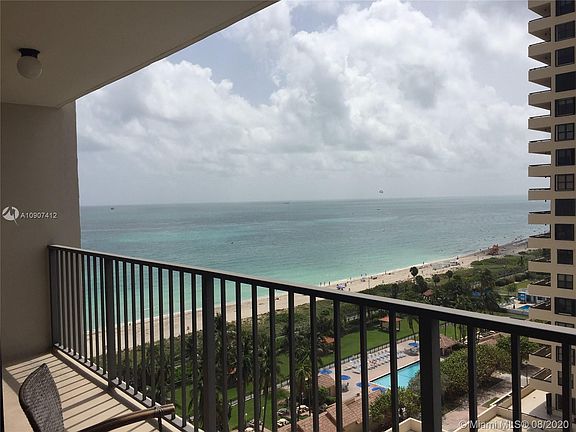 3rd image of 2625 Collins Ave APT 1501