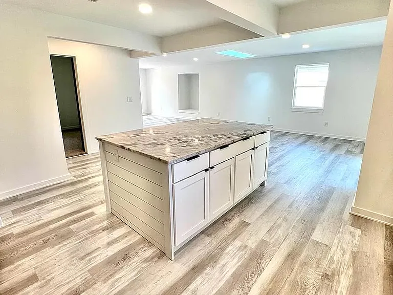 713 Cypress Dr — Photo 18