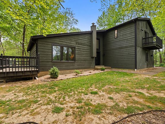 3rd image of 2716 Christopher Ln
