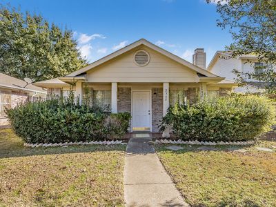 2368 Summit Ln, Dallas, TX, 75227