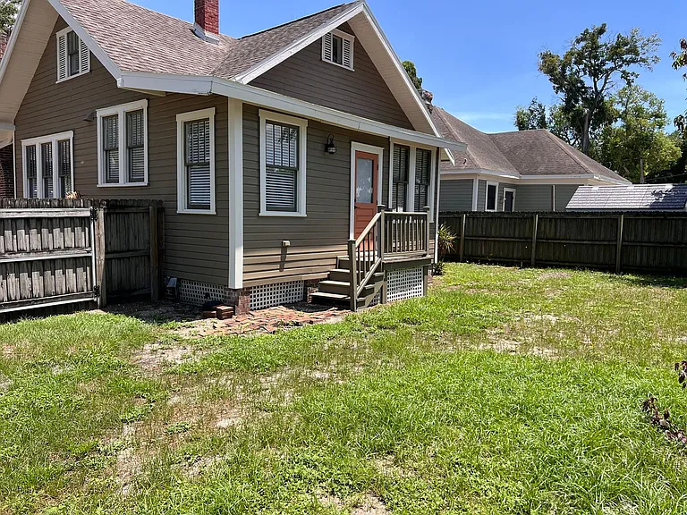 2404 N Morgan St — Photo 28