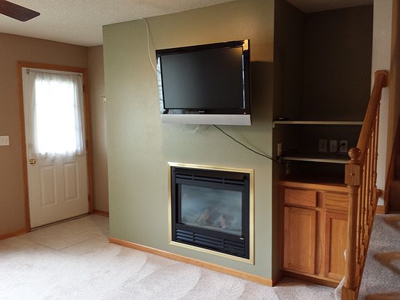 Fireplace / Livingroom