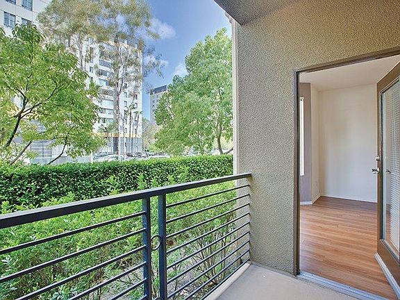 5th image of 5553 W 6th St #3-325