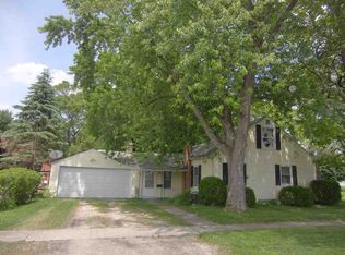625 Warren St, Colona, IL 61241