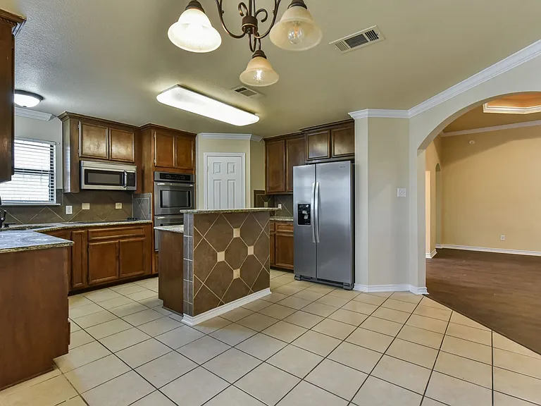 6905 Deorsam Loop — Photo 14
