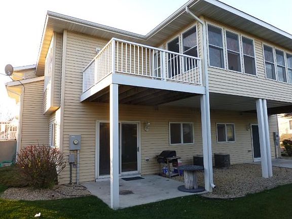 2nd image of 190 Sieben Crest Ln