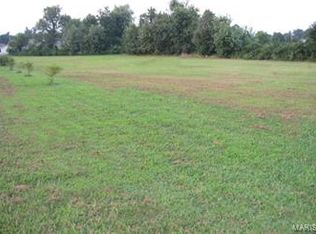 612 County Rd, Dexter, MO 63841