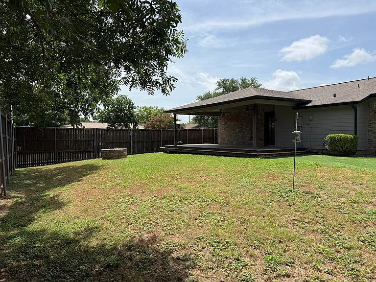 5001 Lasalle Dr — Photo 33