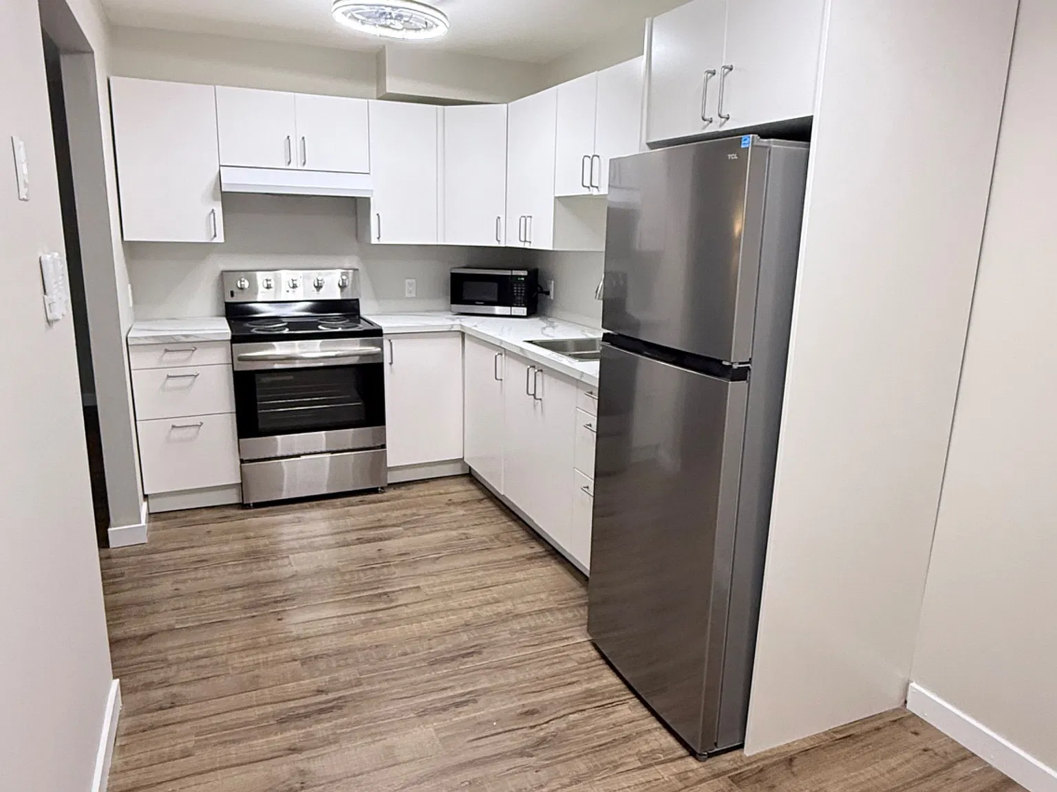 2 bed, $2,300 — Photo 2