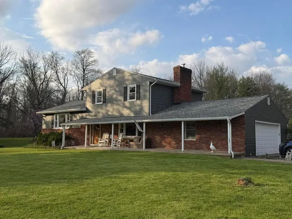 303 Summit St, Pleasantville, OH 43148