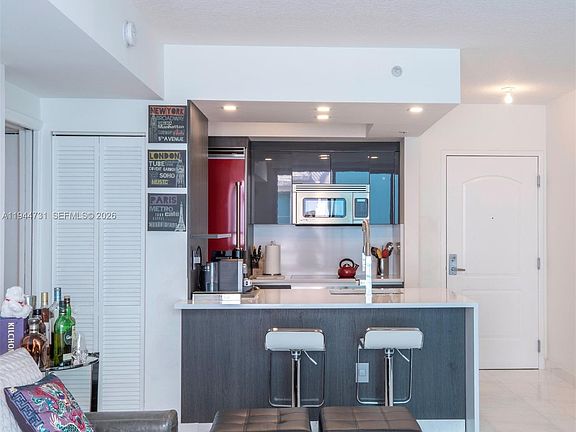 3rd image of 110 Washington Ave APT 1722