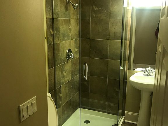 4th image of 6608 S Maryland Ave APT 1S