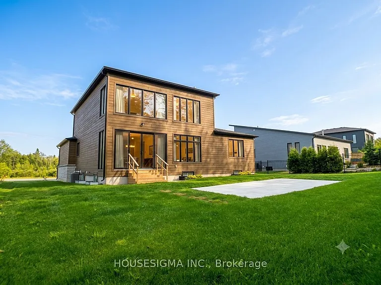 114 Goldie Ct — Photo 4
