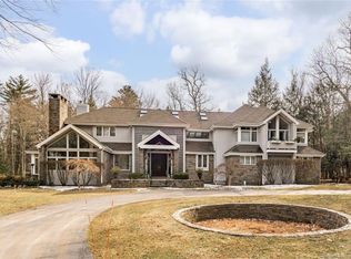 21 Whitman Pond Rd, Simsbury, CT 06070