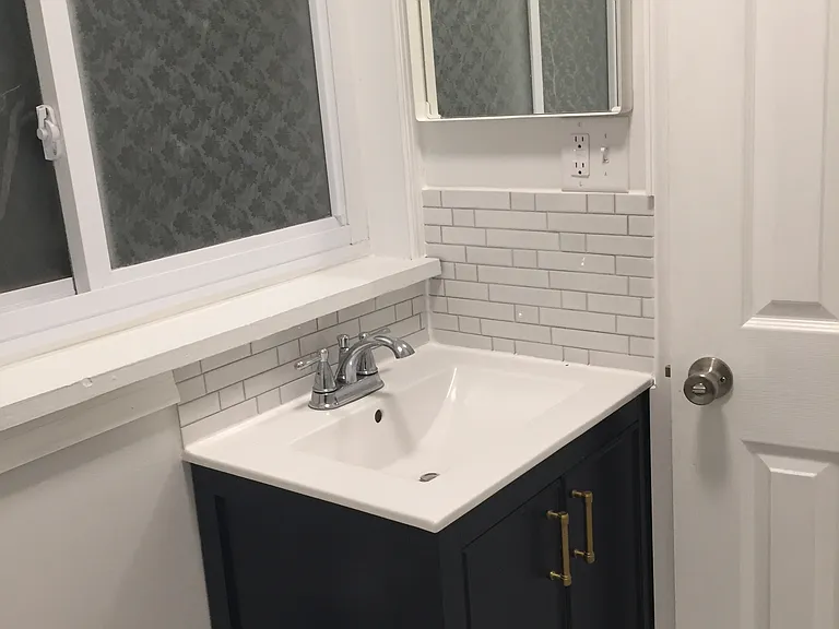 3222 Powelton Ave #1F — Photo 6
