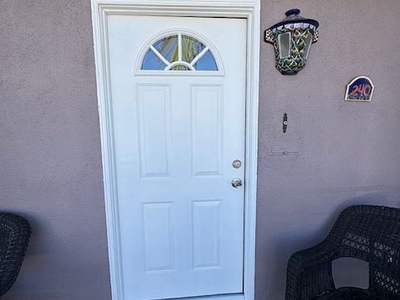 3rd image of 240 Nieto Ave