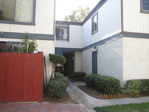 2nd image of 1217 S Palmetto Ave