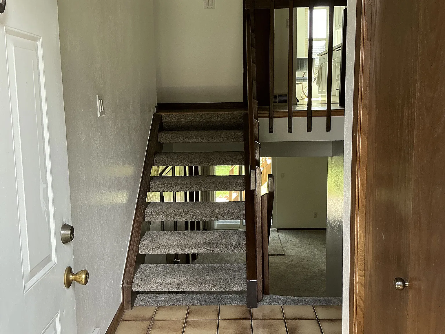 4 bed, 2478 sqft, $3,000 — Photo 2