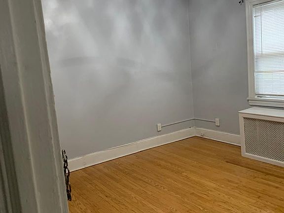 4th image of 52 N 8th Ave APT 2