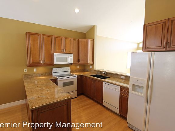 4th image of 187 Lady Palm Dr
