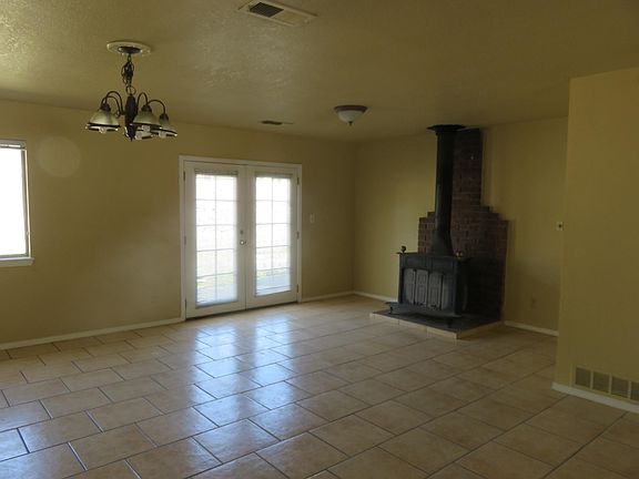 4th image of 1310 Kevin Dr