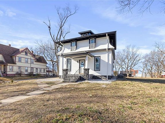 4th image of this home