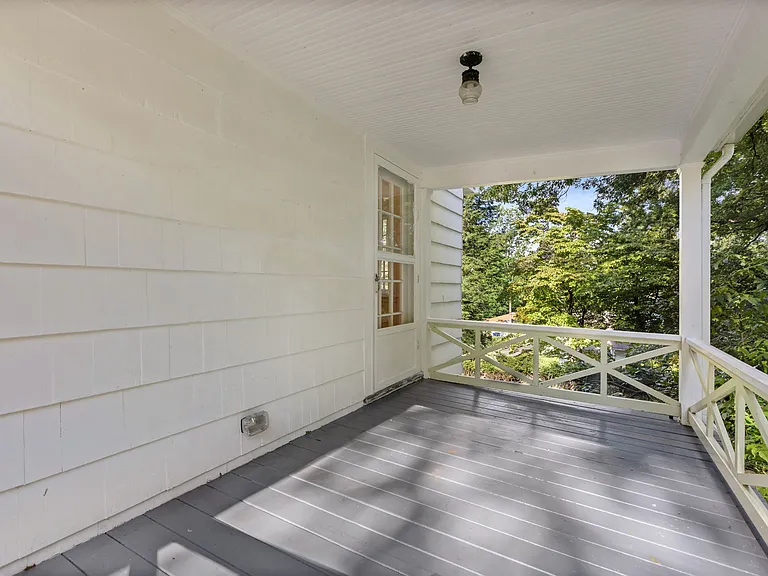 154 N Franklin Tpke — Photo 11