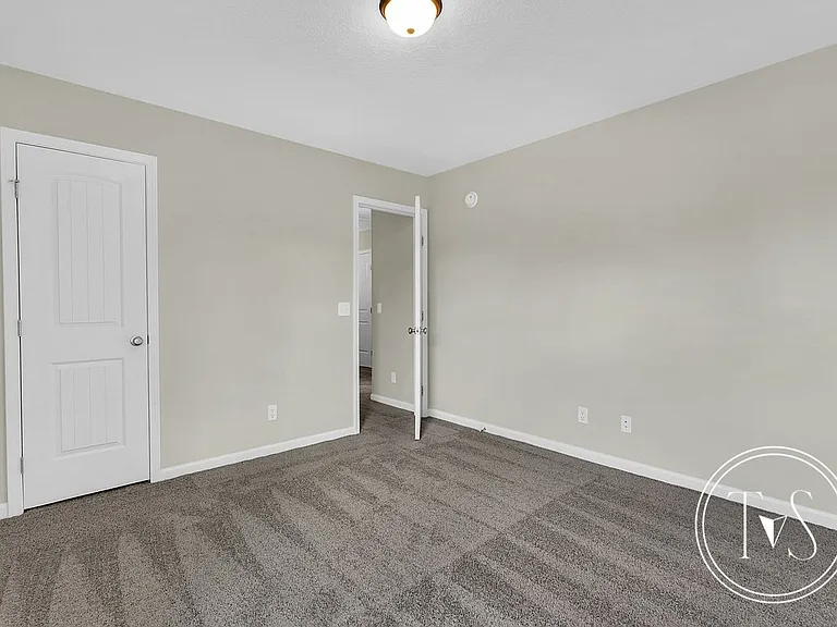 200 Alcove Ct — Photo 21