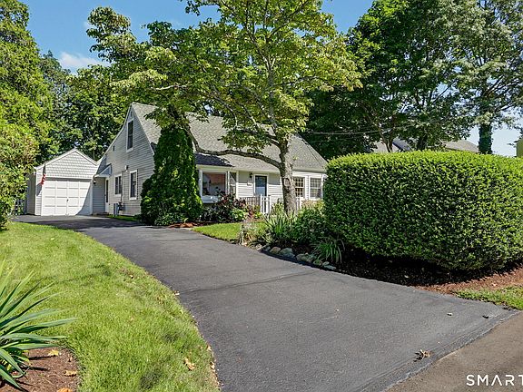 2nd image of 118 Lloyd Drive