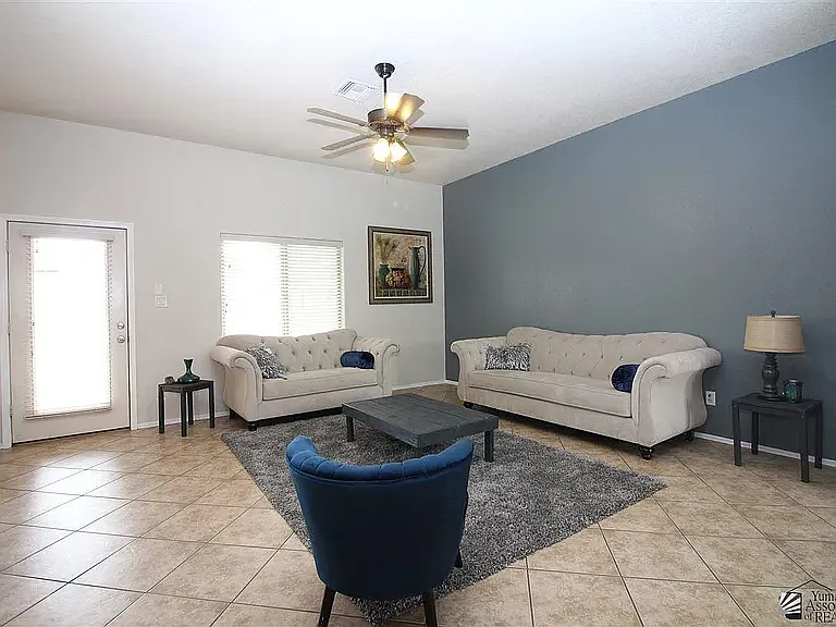 4 bed, 1760 sqft, $1,900 — Photo 3