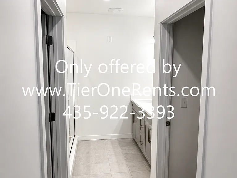 8358 S Sky Mirror Ln #301 — Photo 6