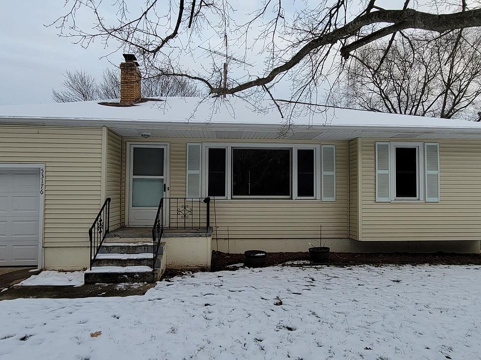 1st image of 53176 N Twyckenham Dr