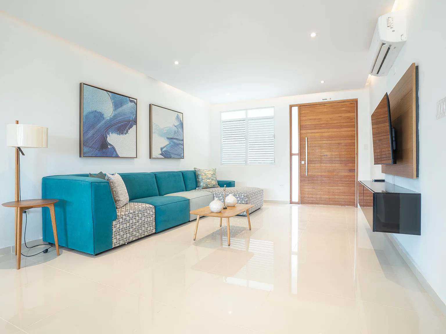 3 bed, 2.5 bath, $3,000 — Photo 3