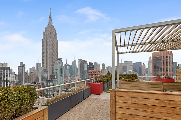 Rented by Mdrn Residential | media 6