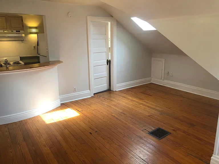 245 N Sherman St #B — Photo 12
