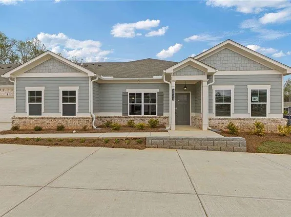 3865 Shelleydale Dr, Powder Springs, GA 30127