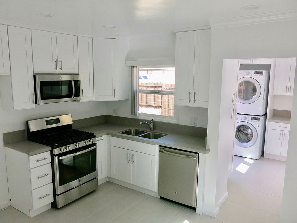 1st image of 434 E Cypress Ave
