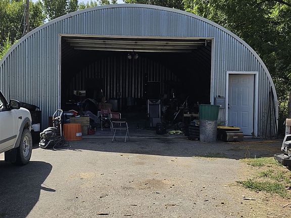 3rd image of 257 8th St N