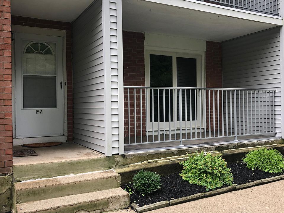 F7 Front door and slate deck.
