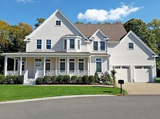 21 Carriage Ln, Wakefield, MA 01880