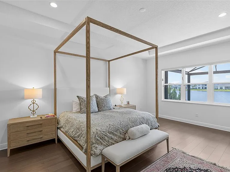 9445 Santorini Dr — Photo 15