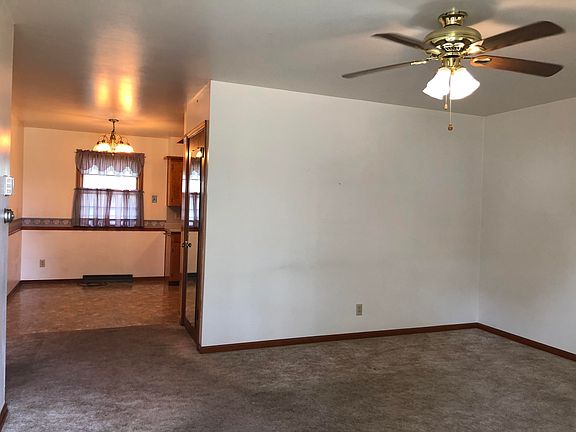 4th image of 1521 Viking Ln