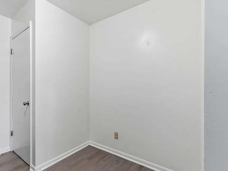 1017 W Washita St #2 — Photo 9