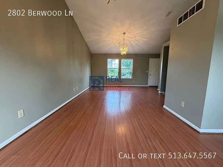2802 Berwood Ln — Photo 4
