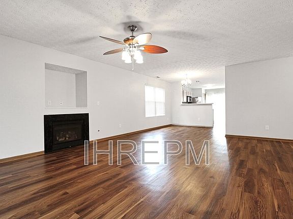 5th image of 7786 Freesia St