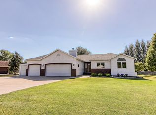 938 76th Ave S, Fargo, ND 58104