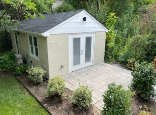 1106 17th St S, Arlington, VA 22202